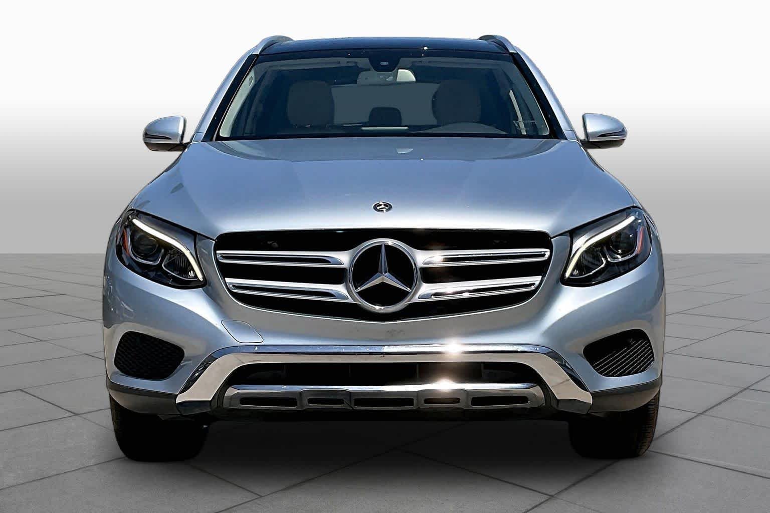 Used 2017 Diamond Silver Metallic Mercedes-Benz GLC 300 image 4