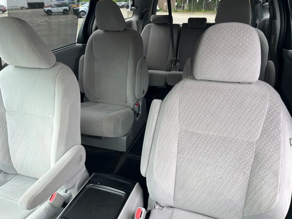 Used 2020 Gray Toyota LE image 19
