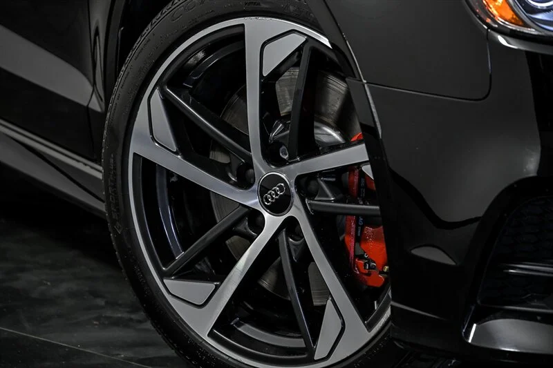 Used 2020 Brilliant Black Audi quattro S line Premium 45 image 3