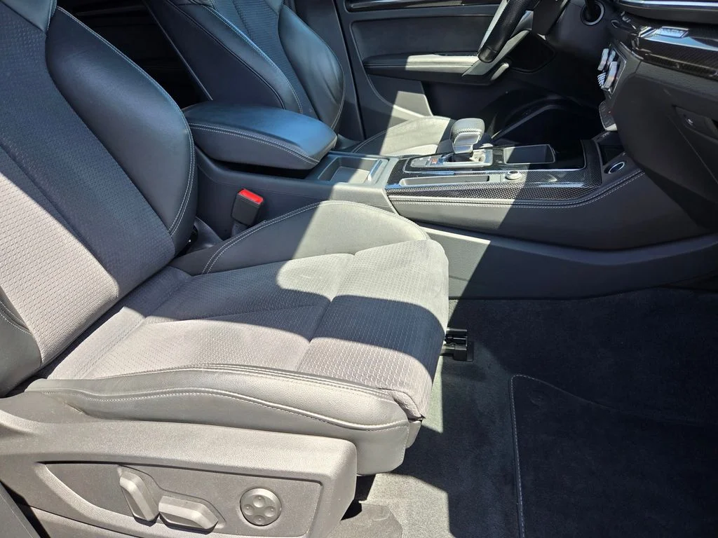 Used 2022 Daytona Gray Pearl Effect Audi Premium Plus image 9