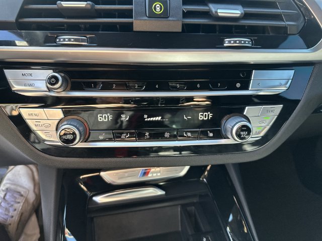 Used 2020 White BMW M40i image 21
