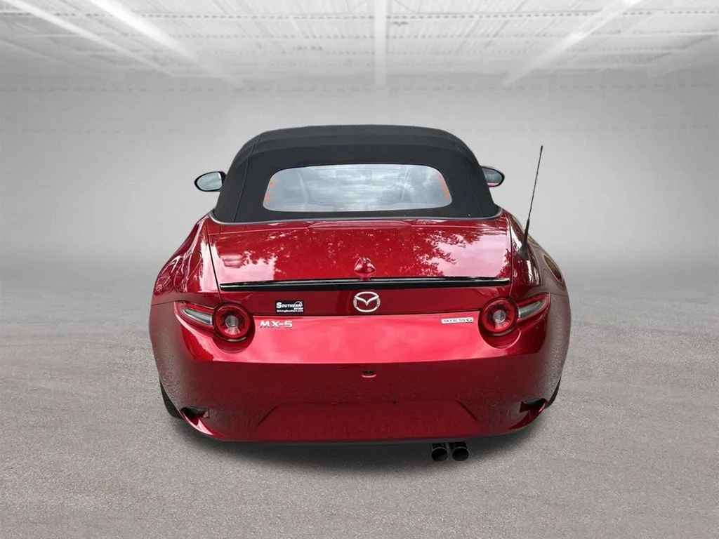 Used 2025 Red Mazda Club image 4
