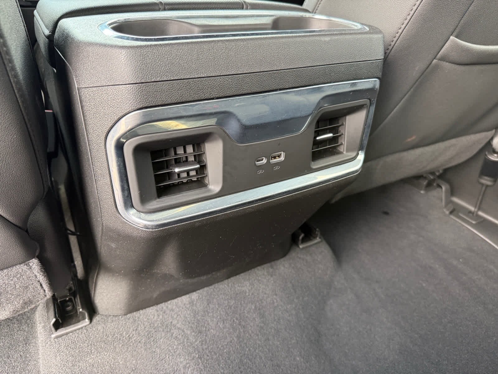 Used 2025 Summit White Chevrolet LTZ image 16