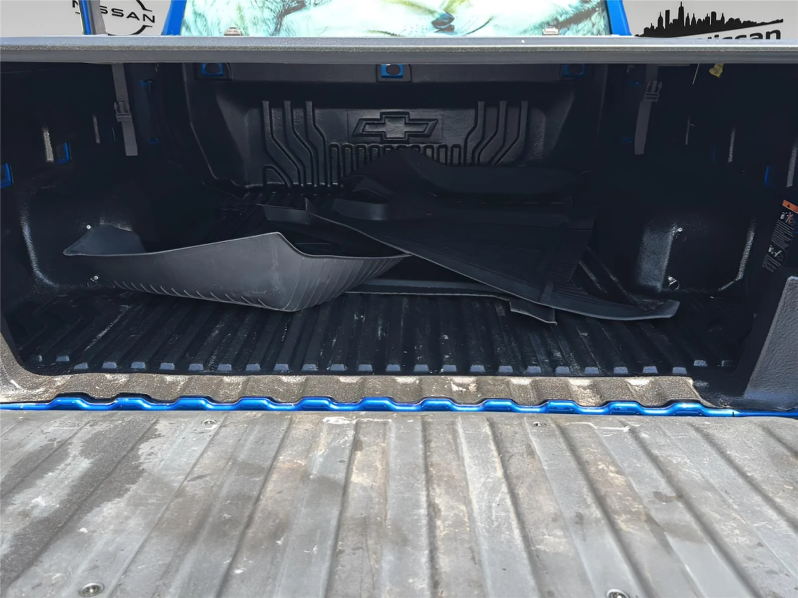 Used 2023 Glacier Blue Metallic Chevrolet Custom image 27