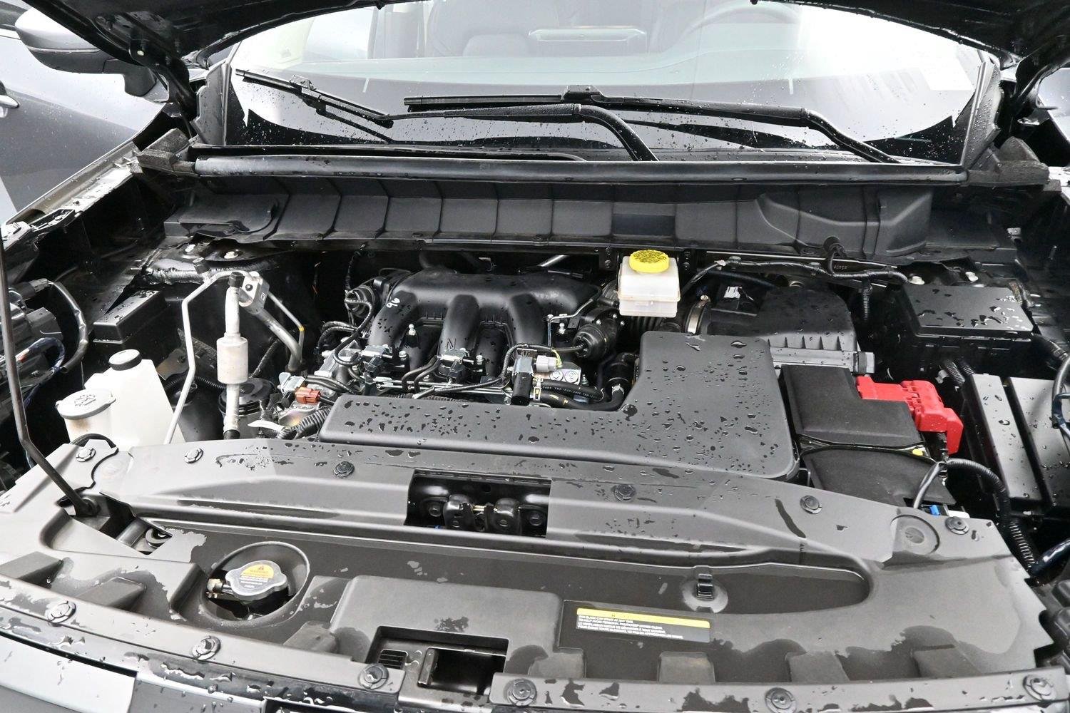 Used 2025 Gun Metallic Nissan SL image 32