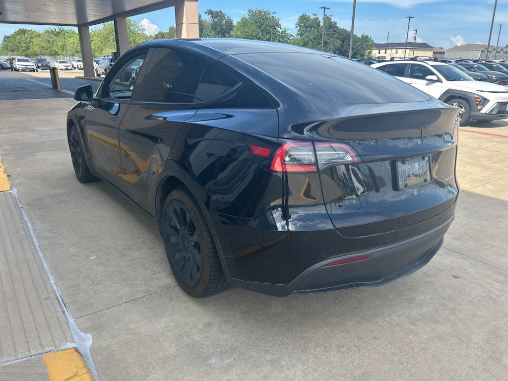 Used 2021 Solid Black Tesla Long Range image 5