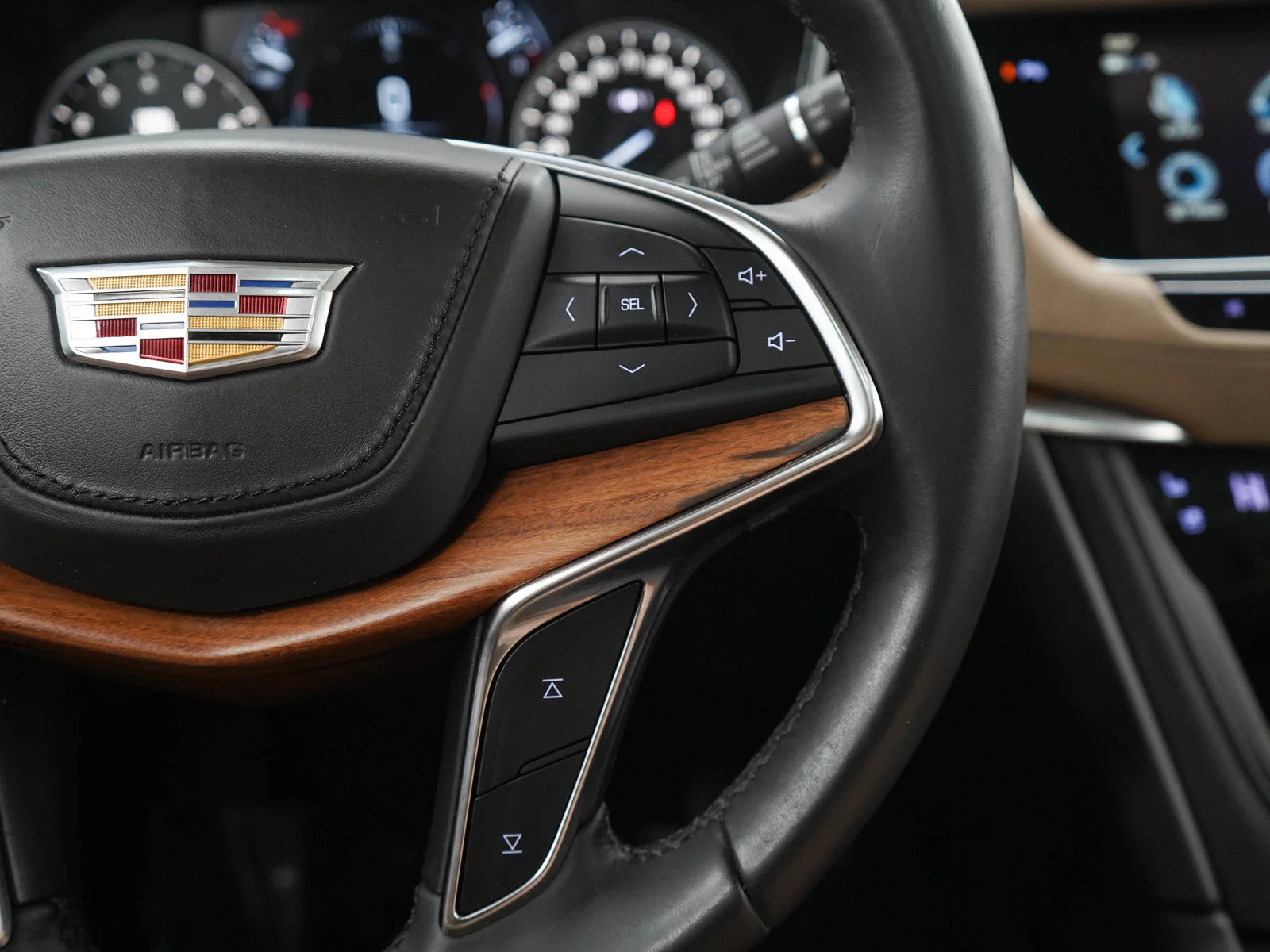 Used 2018 Stellar Black Metallic Cadillac Platinum AWD image 26