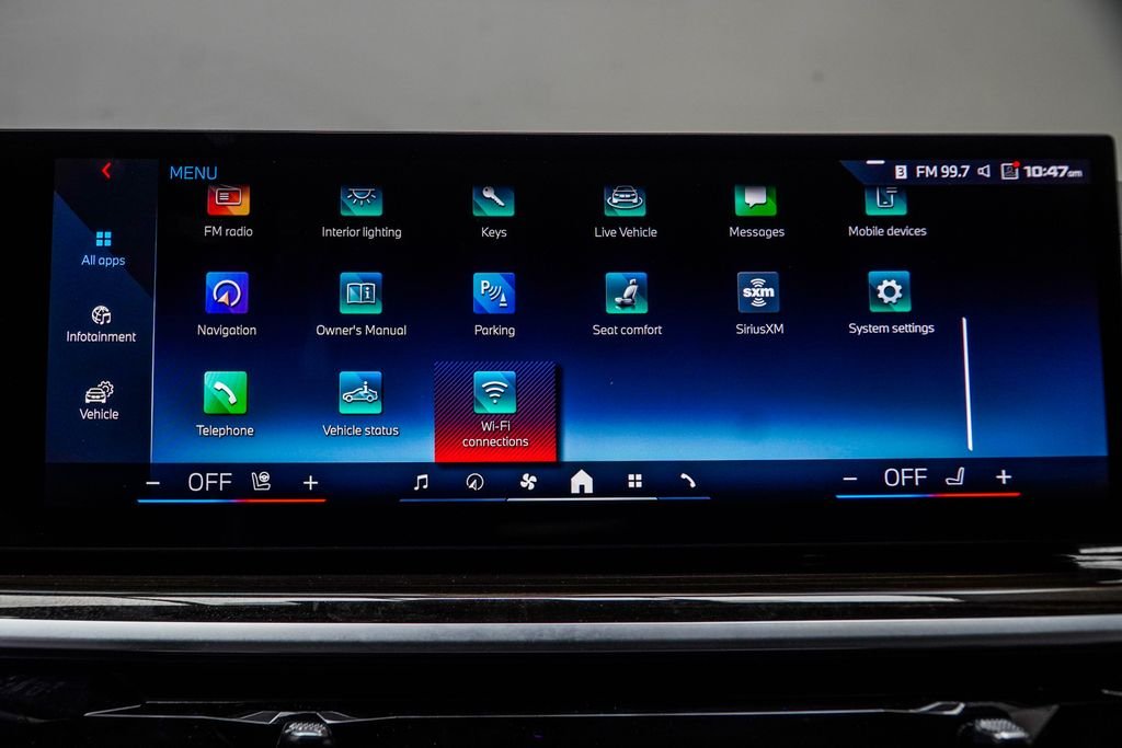 Used 2024 Blue BMW M60i image 31