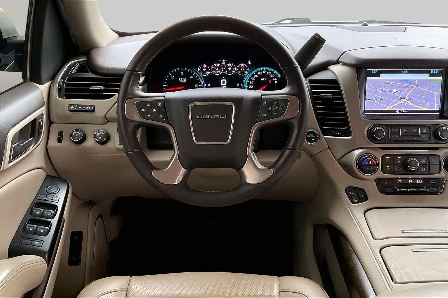 Used 2018 WHITE FROST TRICOAT GMC Denali image 6