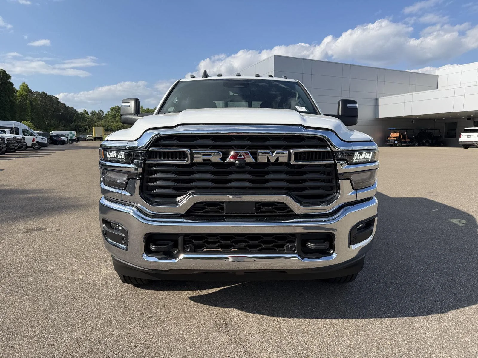 New 2026 Bright White Clear-Coat Exterior Paint RAM Tradesman image 2