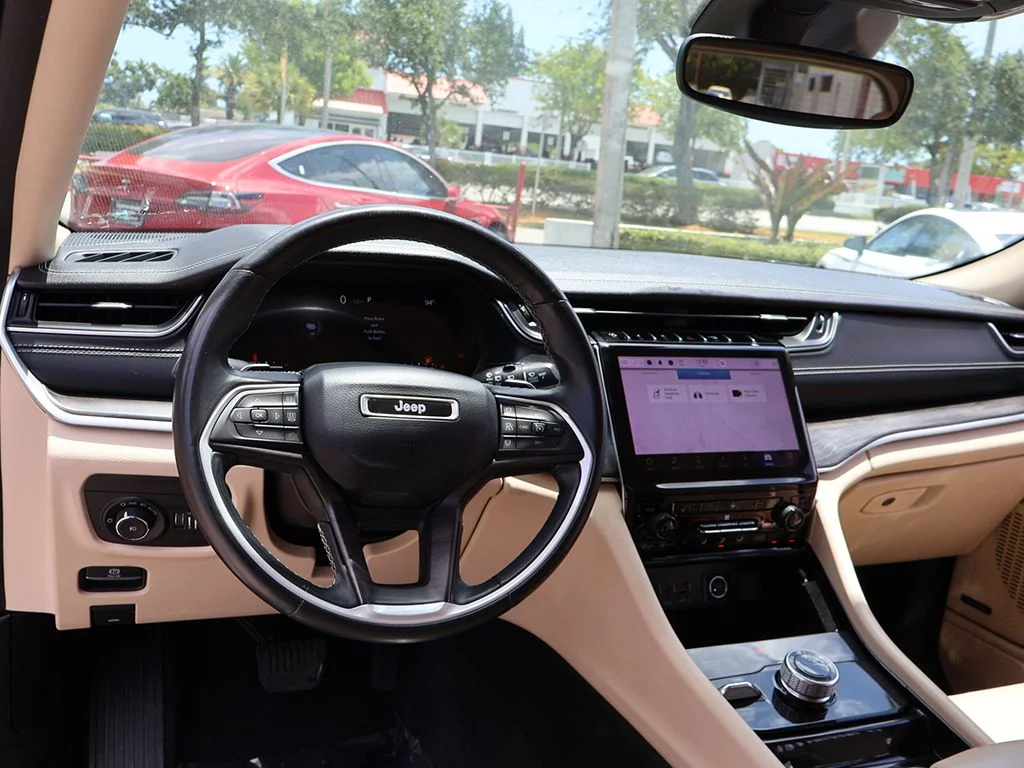 Used 2022 Red Jeep Limited image 30