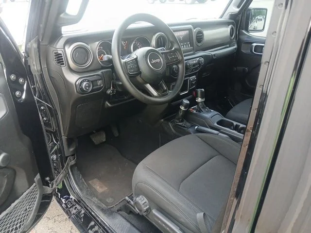 Used 2023 Black Jeep Sport image 40