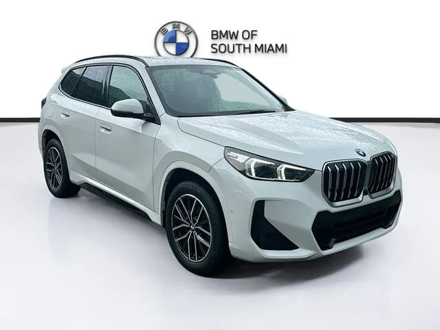 2023 BMW X1's photo
