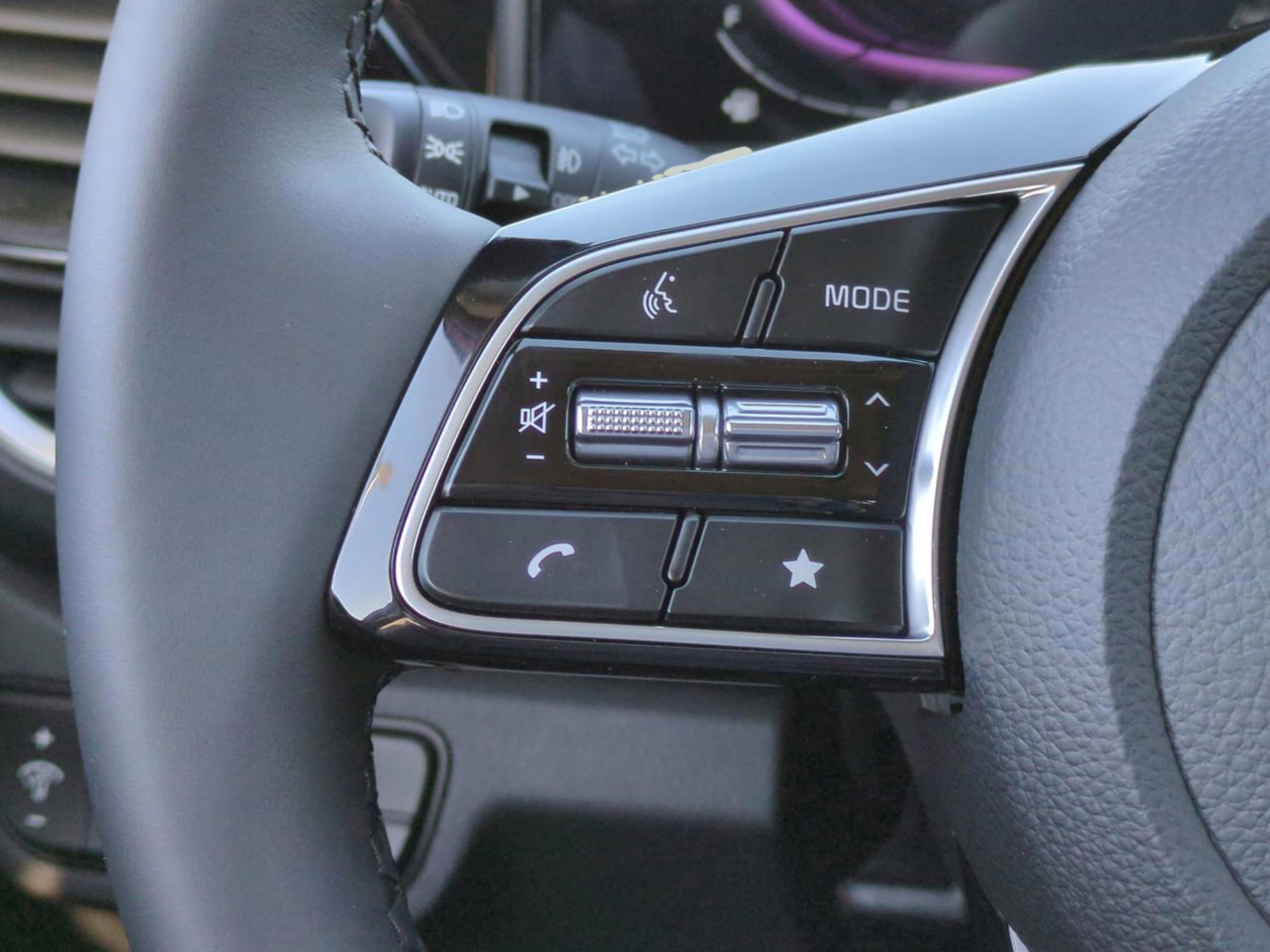 New 2026 Mars Orange Kia S image 21
