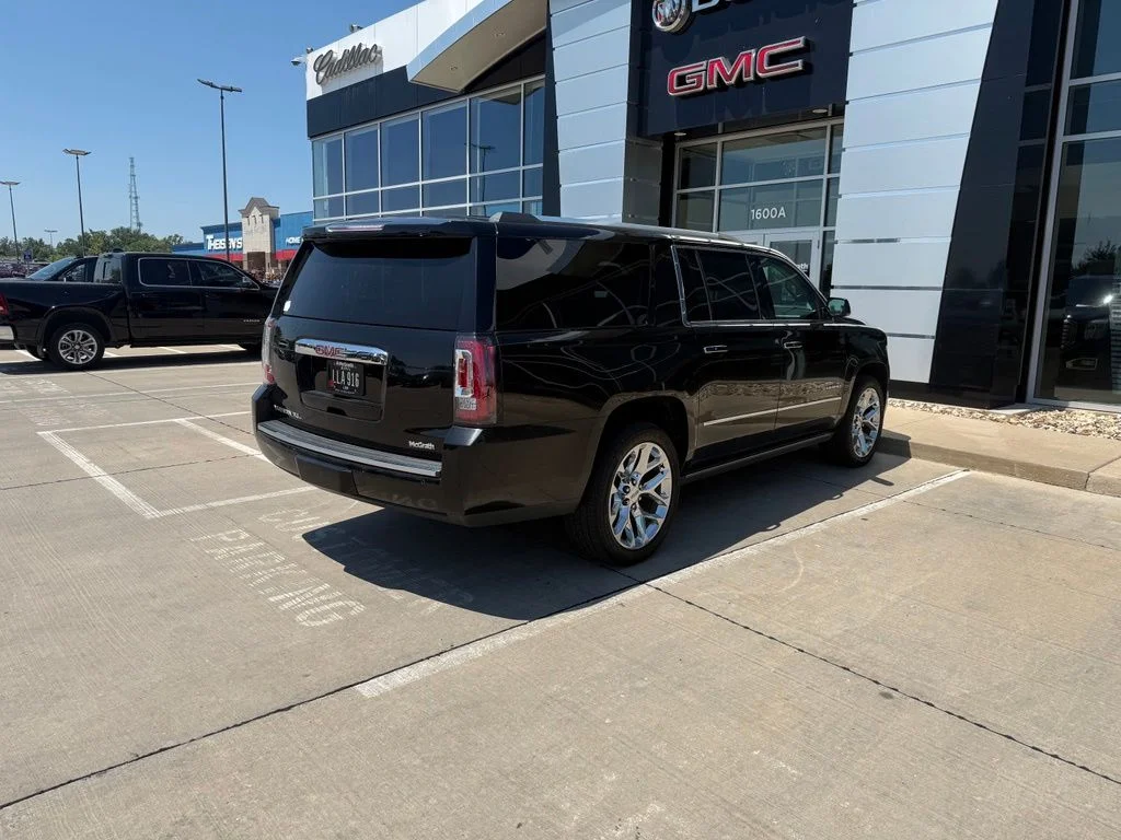 Used 2020 Black GMC Denali image 4