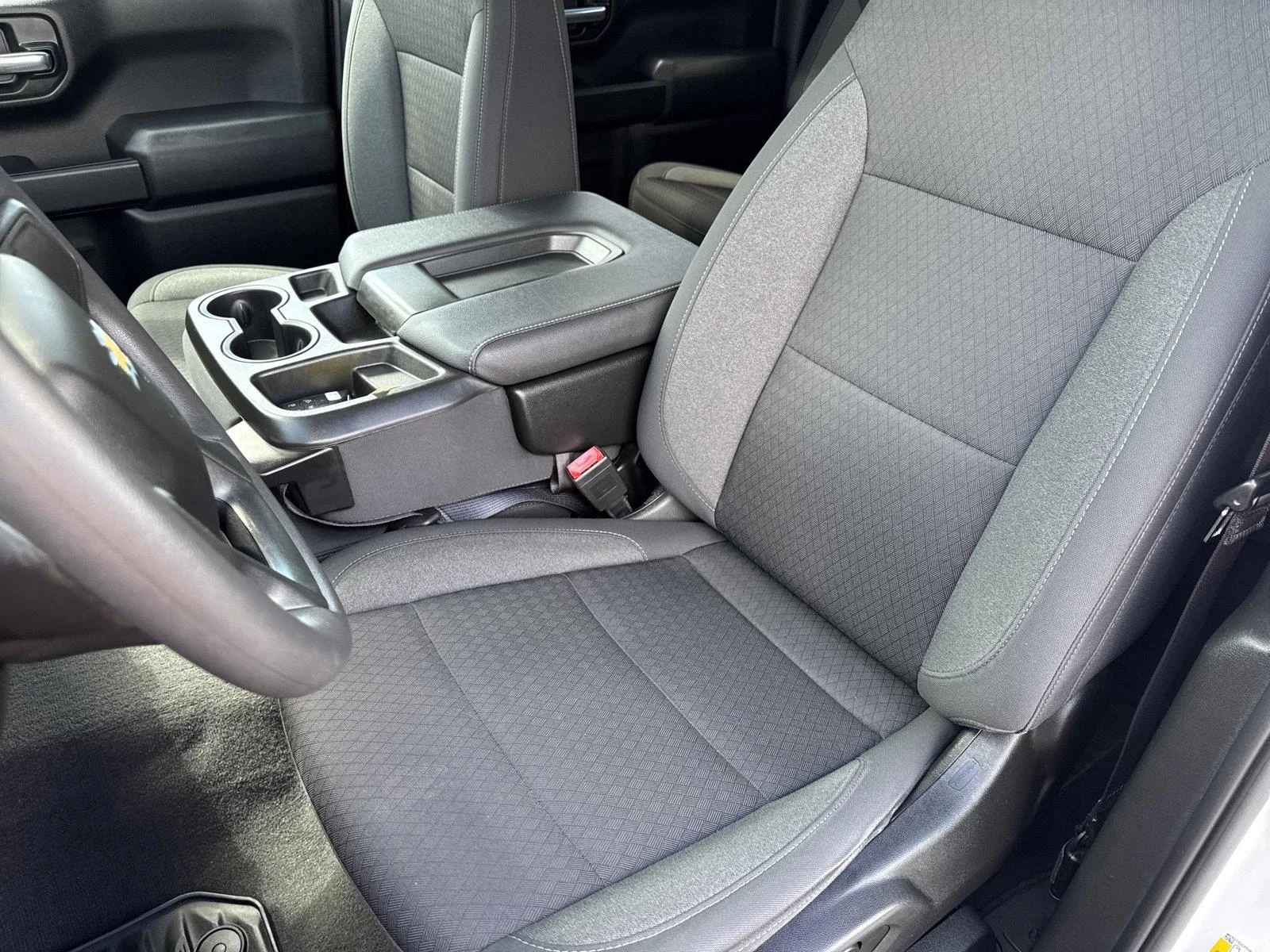 Used 2022 Summit White Chevrolet Custom image 11