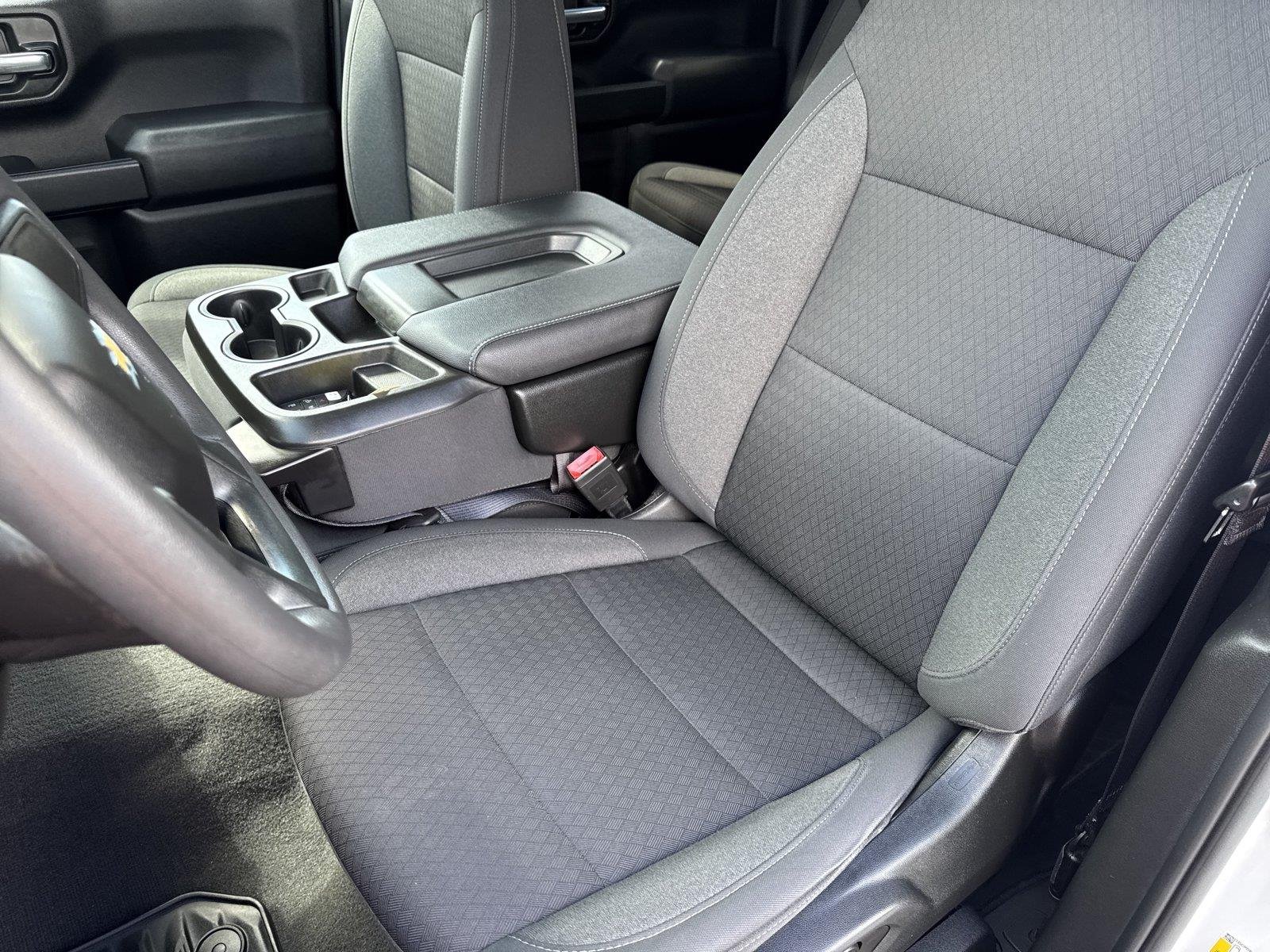 Used 2022 Summit White Chevrolet Custom image 11