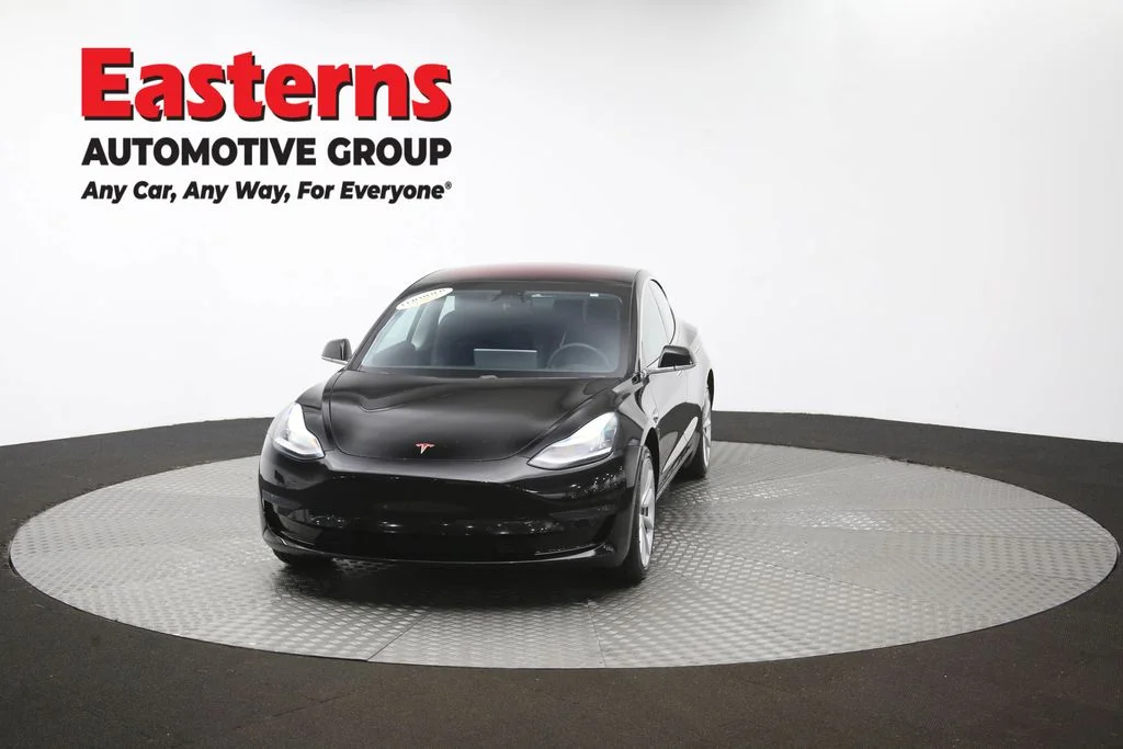 Used 2018 Black Tesla Mid Range image 48