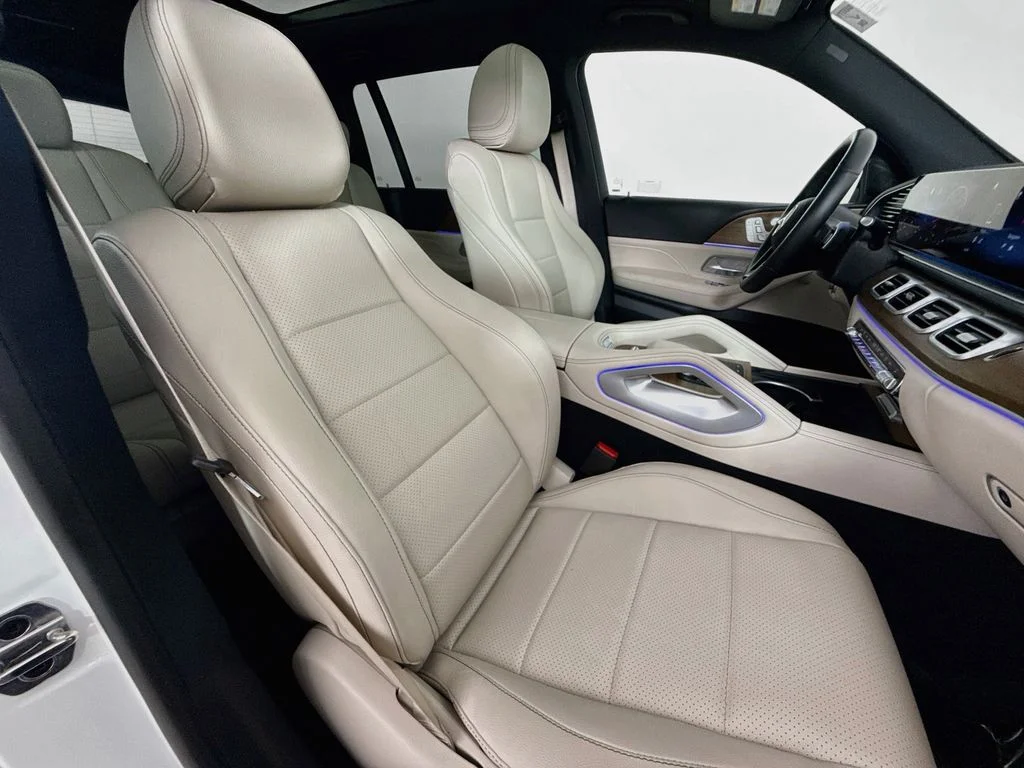Used 2025 White Mercedes-Benz GLS 450 image 30