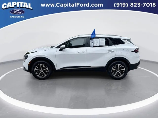 Used 2024 White Kia EX image 5