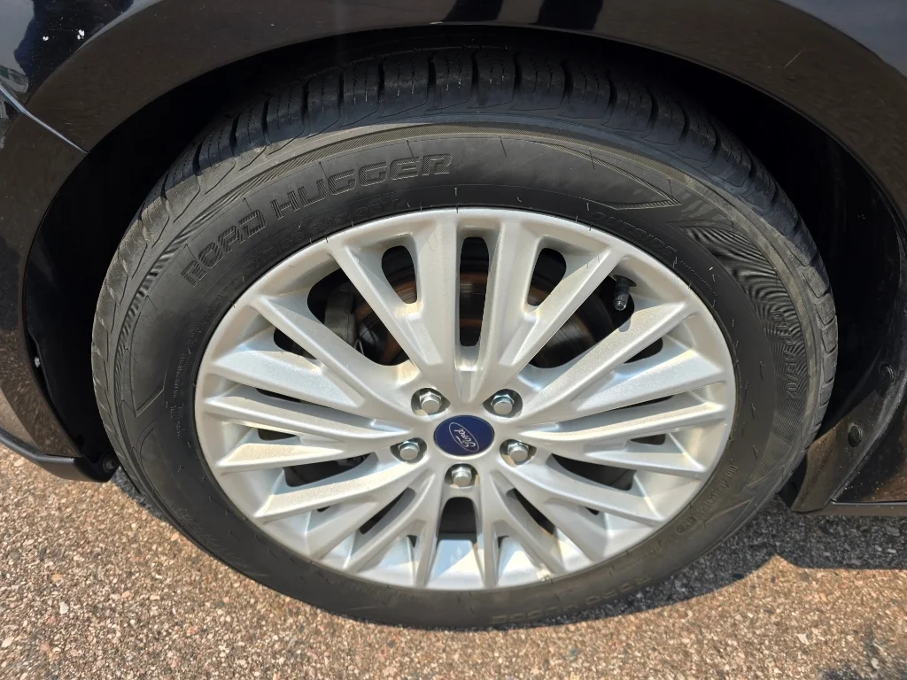 Used 2018 Shadow Black Ford Titanium image 9