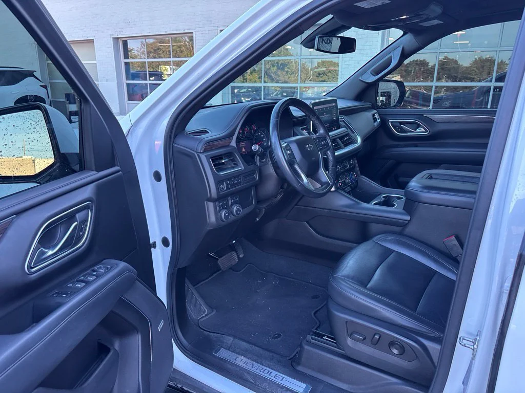 Used 2021 Summit White Chevrolet Z71 image 8