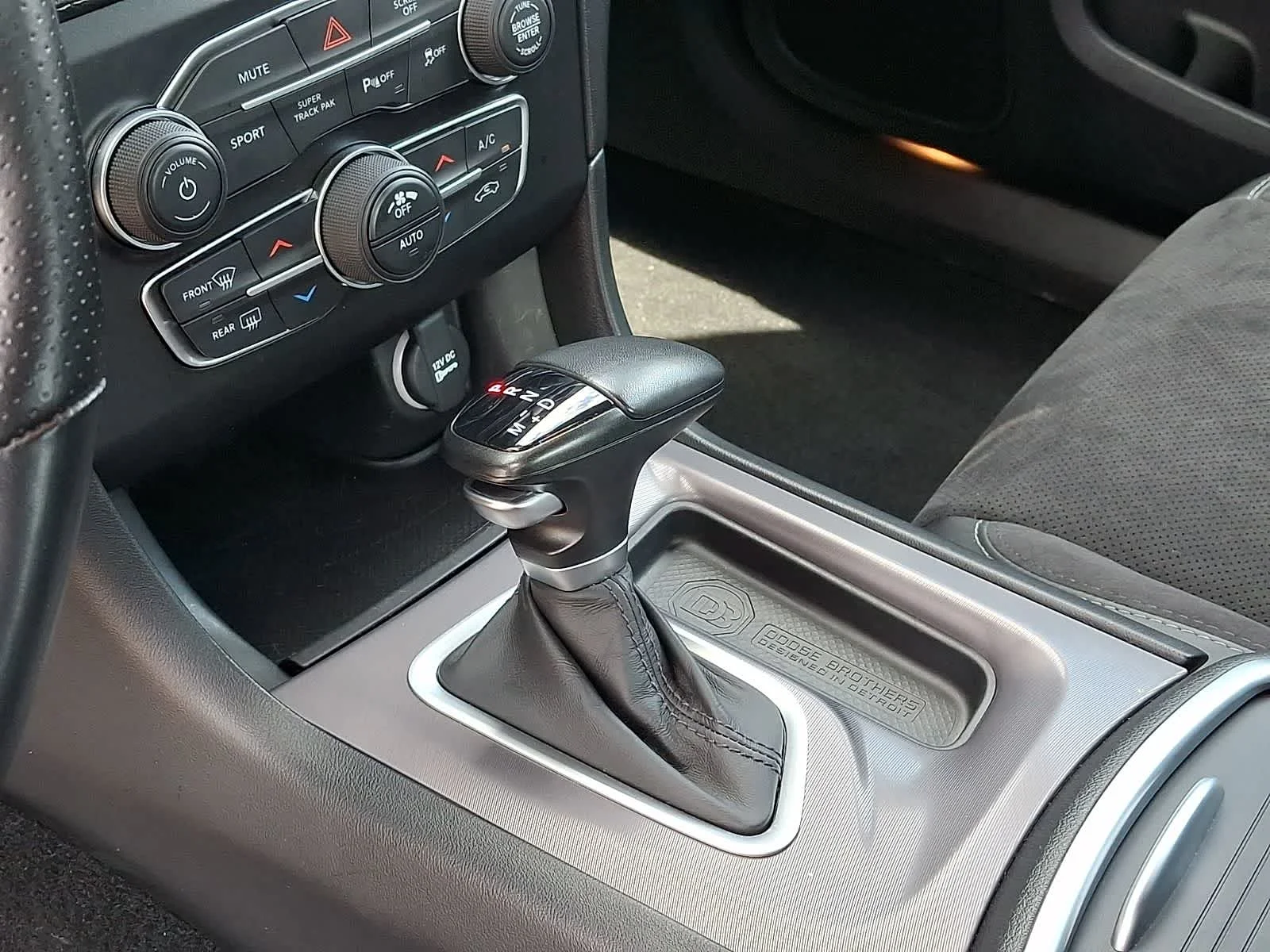 Used 2023 Torred Clearcoat Dodge R/T image 17