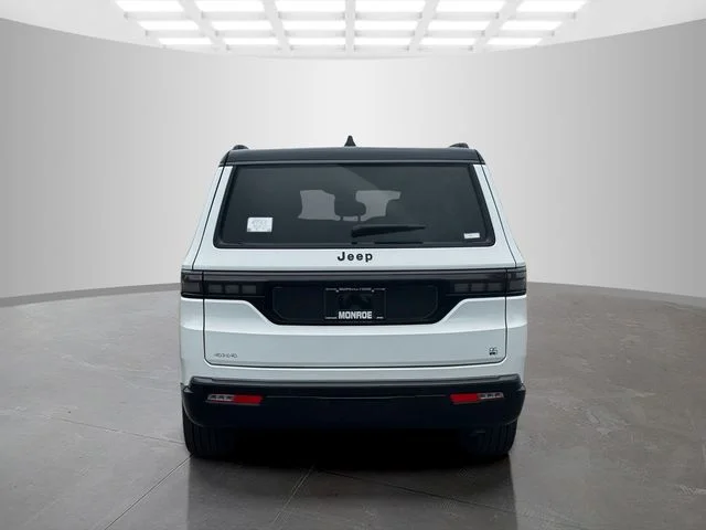 New 2026 Bright White Clear-Coat Exterior Paint Jeep Grand Wagoneer image 6
