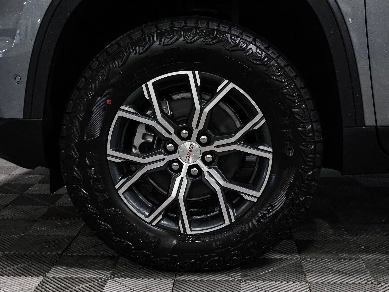 New 2026 Sterling Metallic GMC AT4 image 19