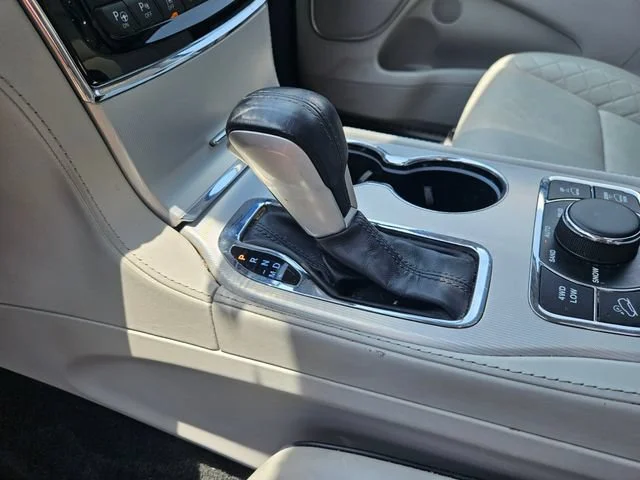 Used 2020 Blue Jeep Summit image 23