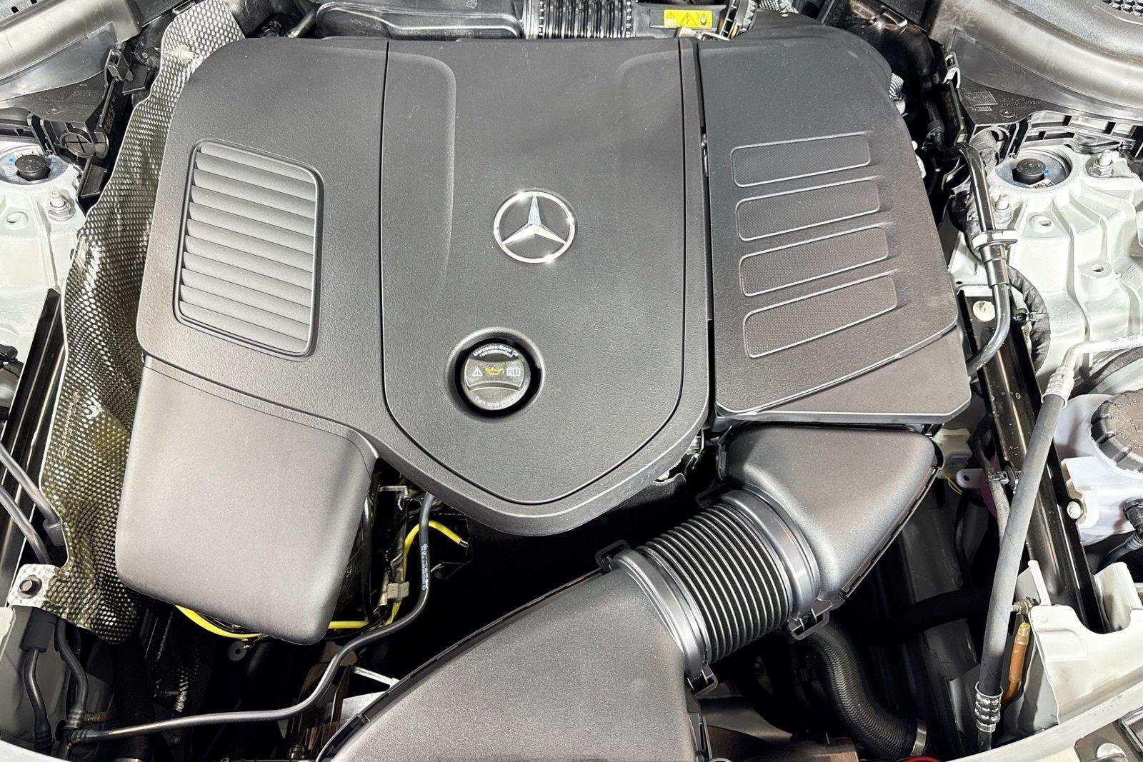 New 2026 Manufaktur Alpine Grey Mercedes-Benz GLC 300 image 27