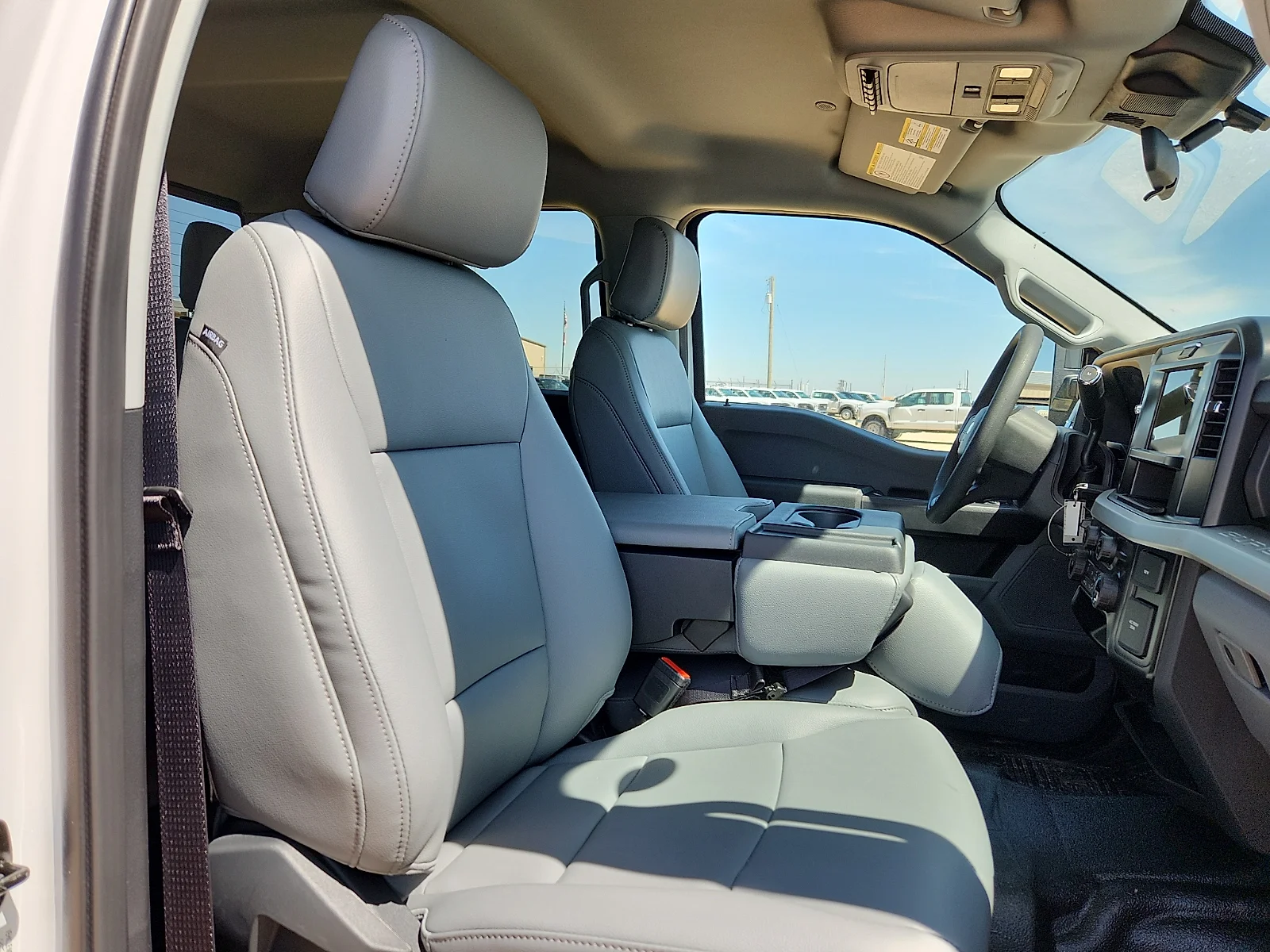 New 2026 Oxford White Ford F-350® XL image 20