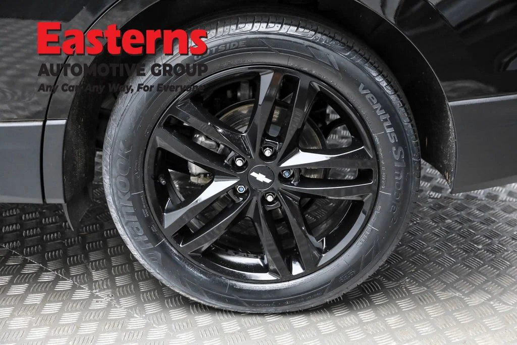 Used 2021 Black Chevrolet LT image 8