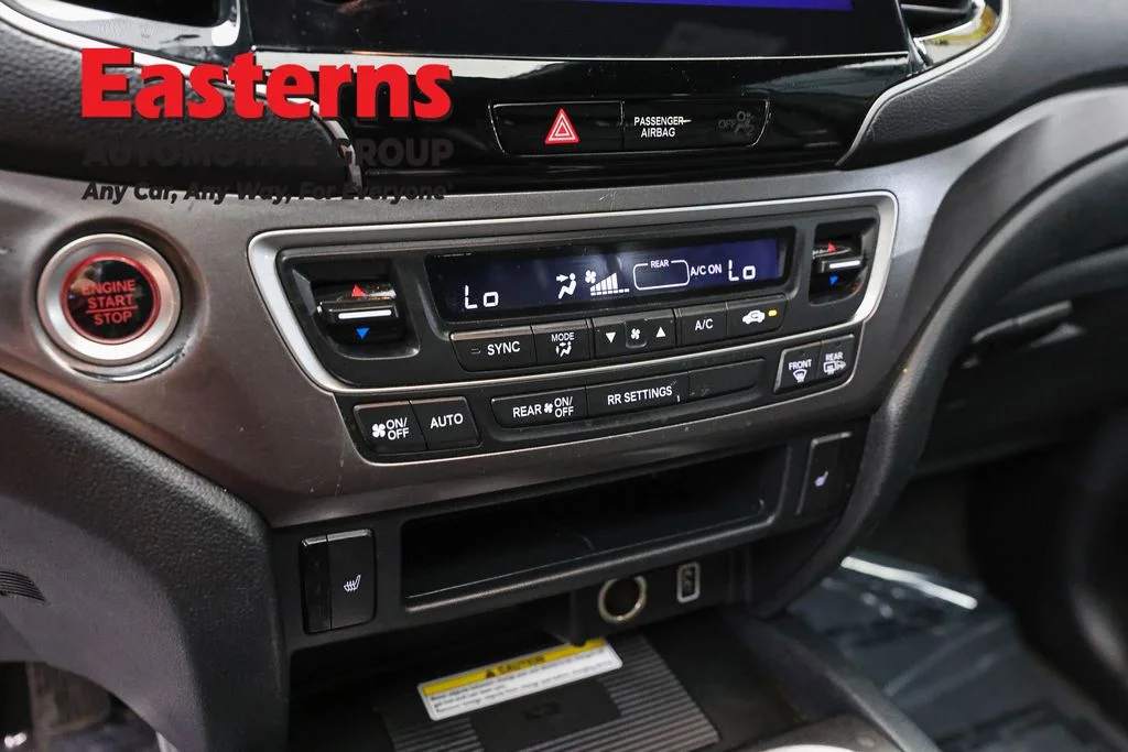 Used 2023 White Honda EX-L image 19