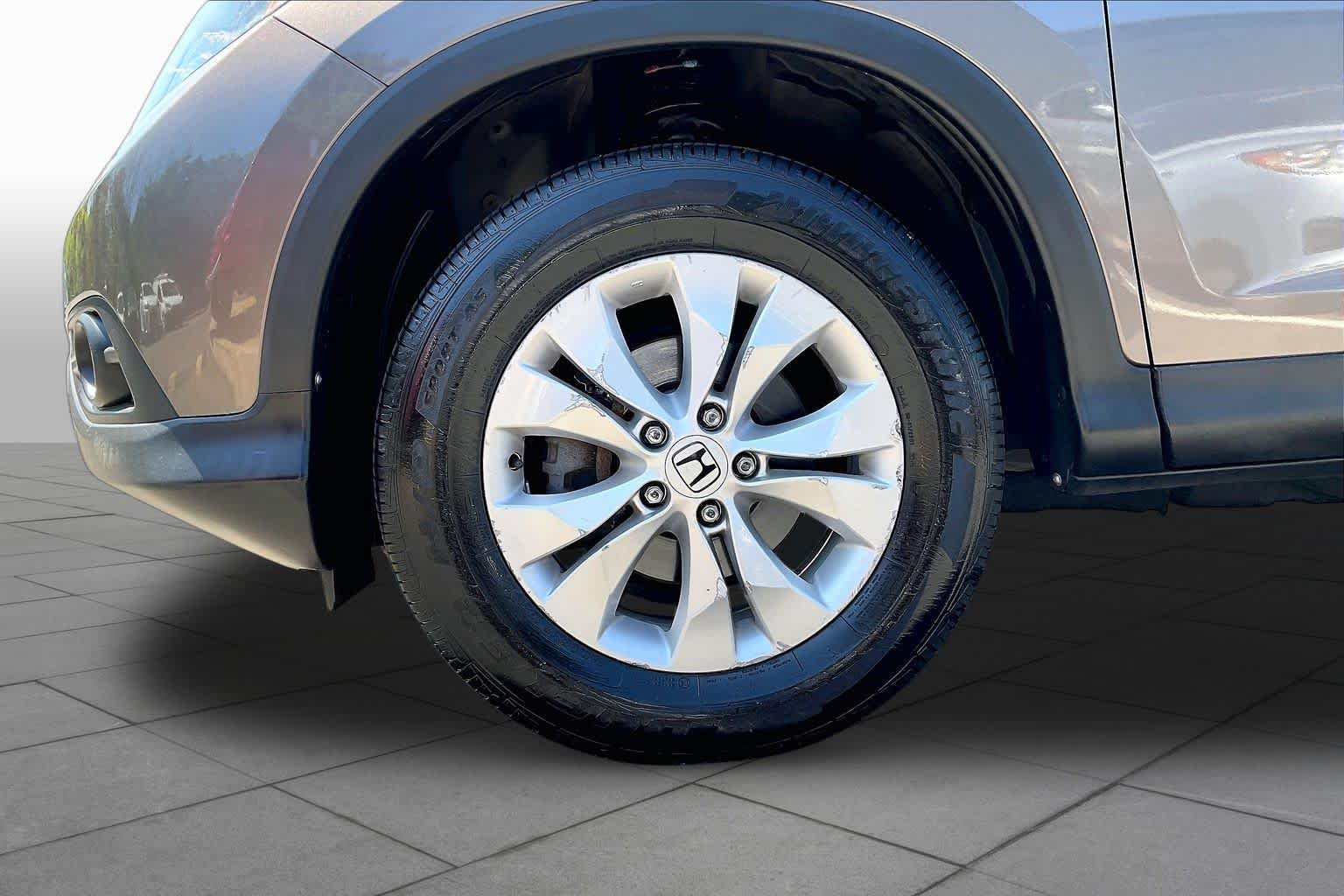 Used 2014 Urban Titanium Metallic Honda EX image 11