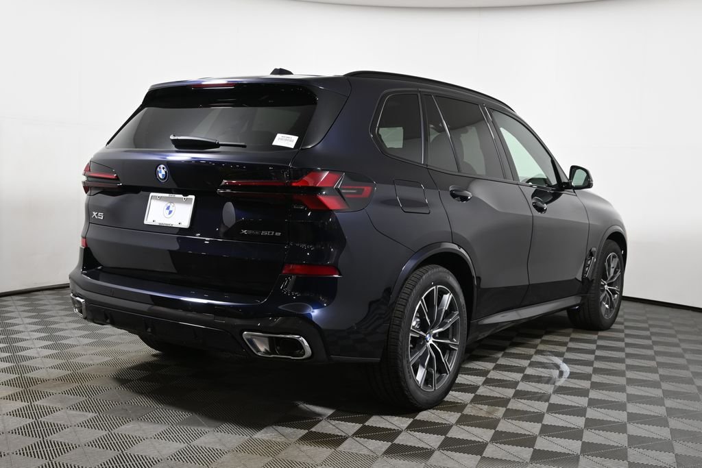 New 2026 Carbon Black Metallic BMW xDrive50e image 7