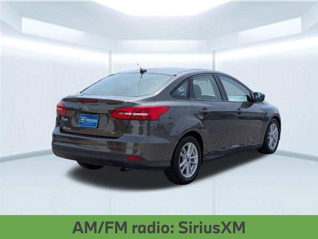 Used 2018 Gray Ford SE image 6