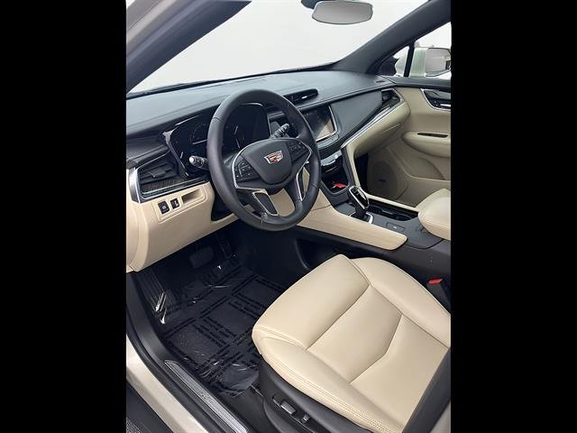 2017 Cadillac XT5 FWD, photo 10 of 12