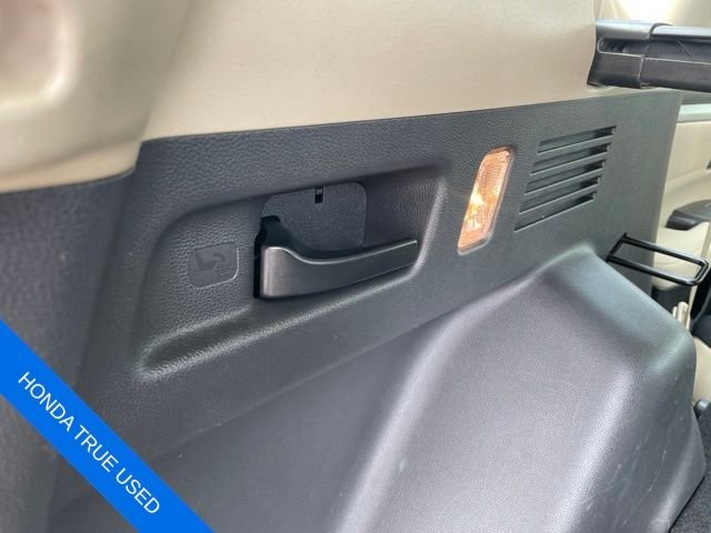 2018 Honda CR-V LX - Photo 13