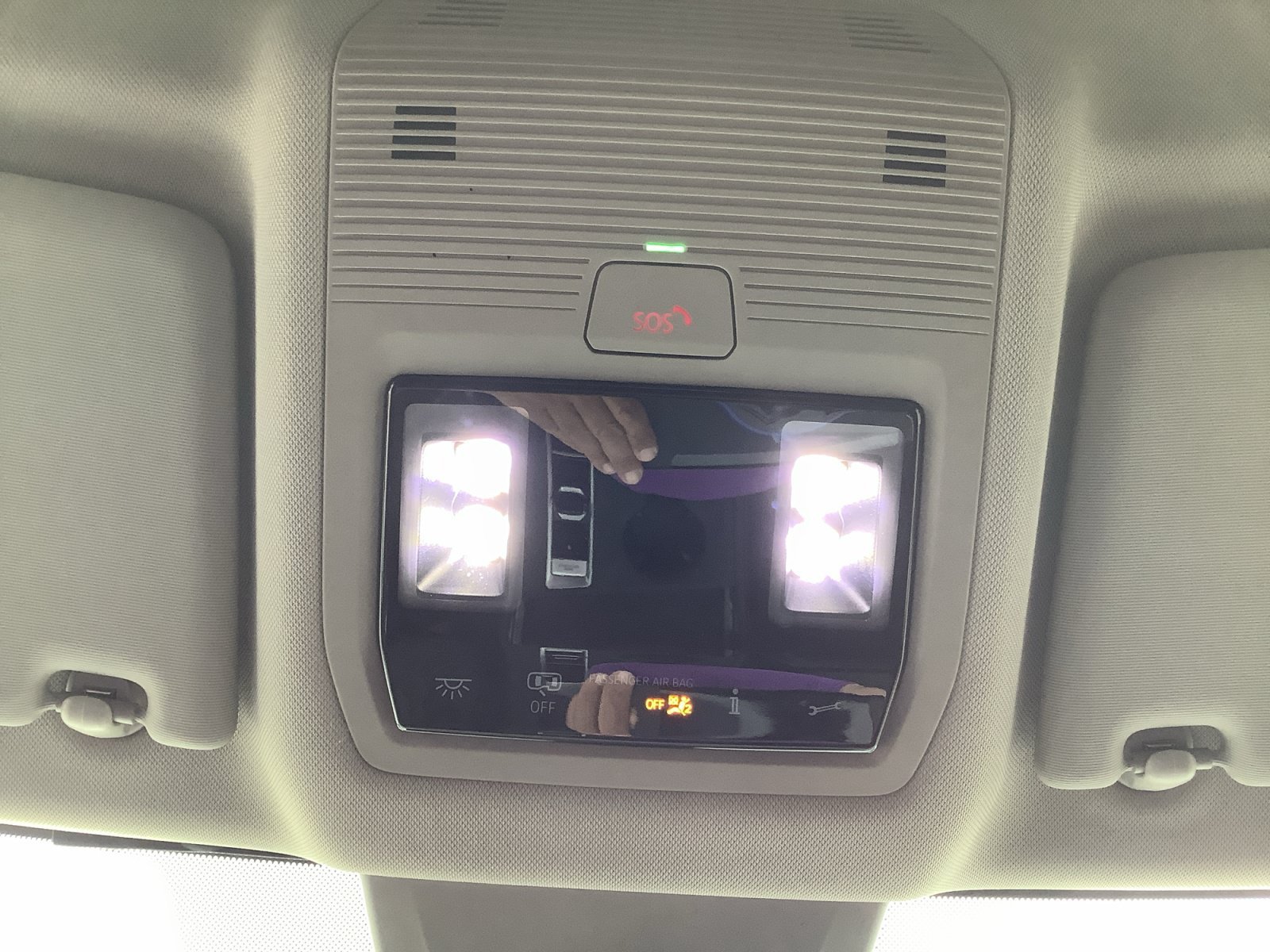 New 2026 OPAL WHITE Volkswagen 2.0T SE image 18