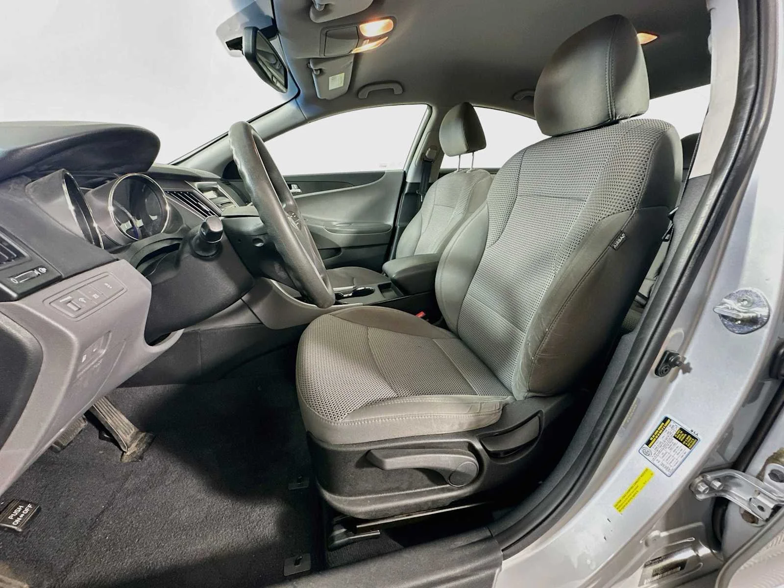 Used 2012 Radiant Silver Hyundai GLS PZEV image 17