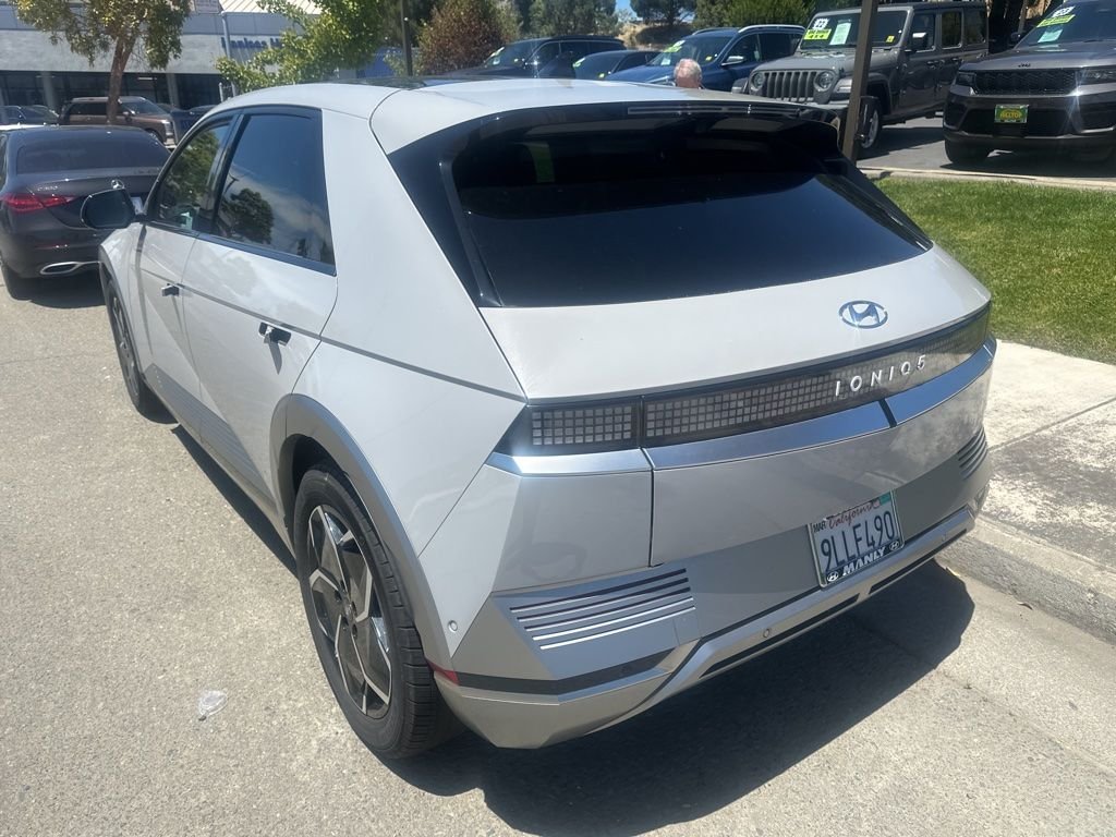 Used 2024 Gray Hyundai Limited image 3