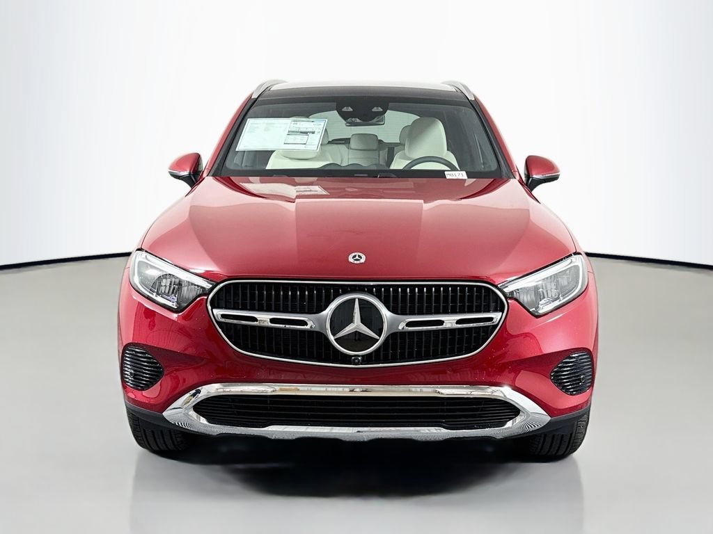 New 2026 MANUFAKTUR Patagonia Red Metallic Mercedes-Benz GLC 300 image 36