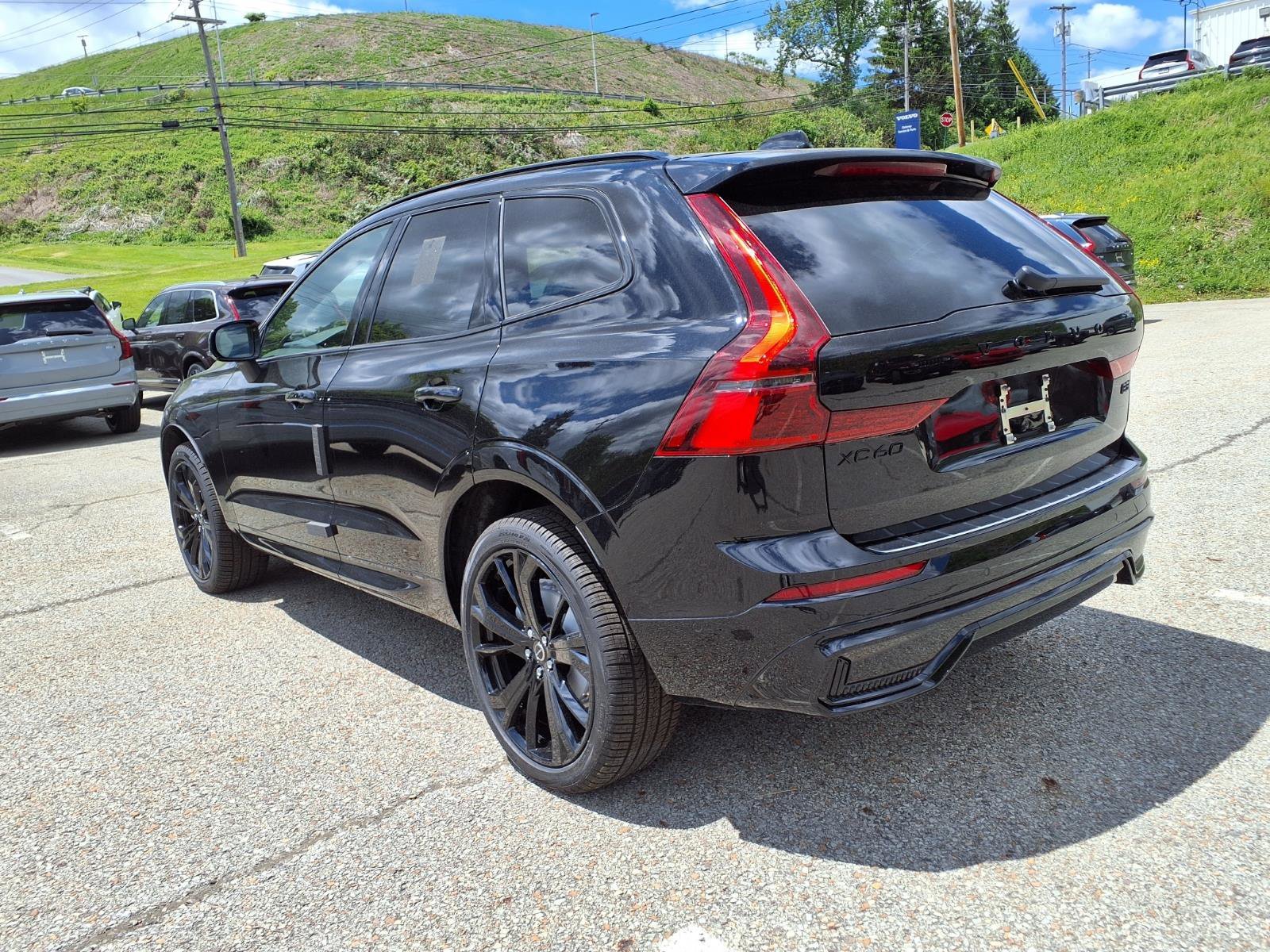 New 2026 Onyx Black Volvo Ultra image 4