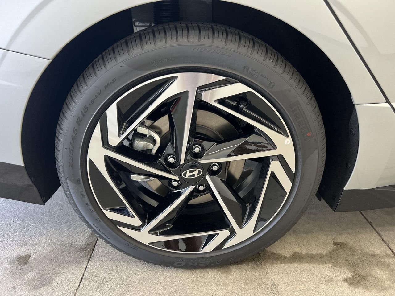 New 2026 Aero Silver Hyundai SEL Sport image 9