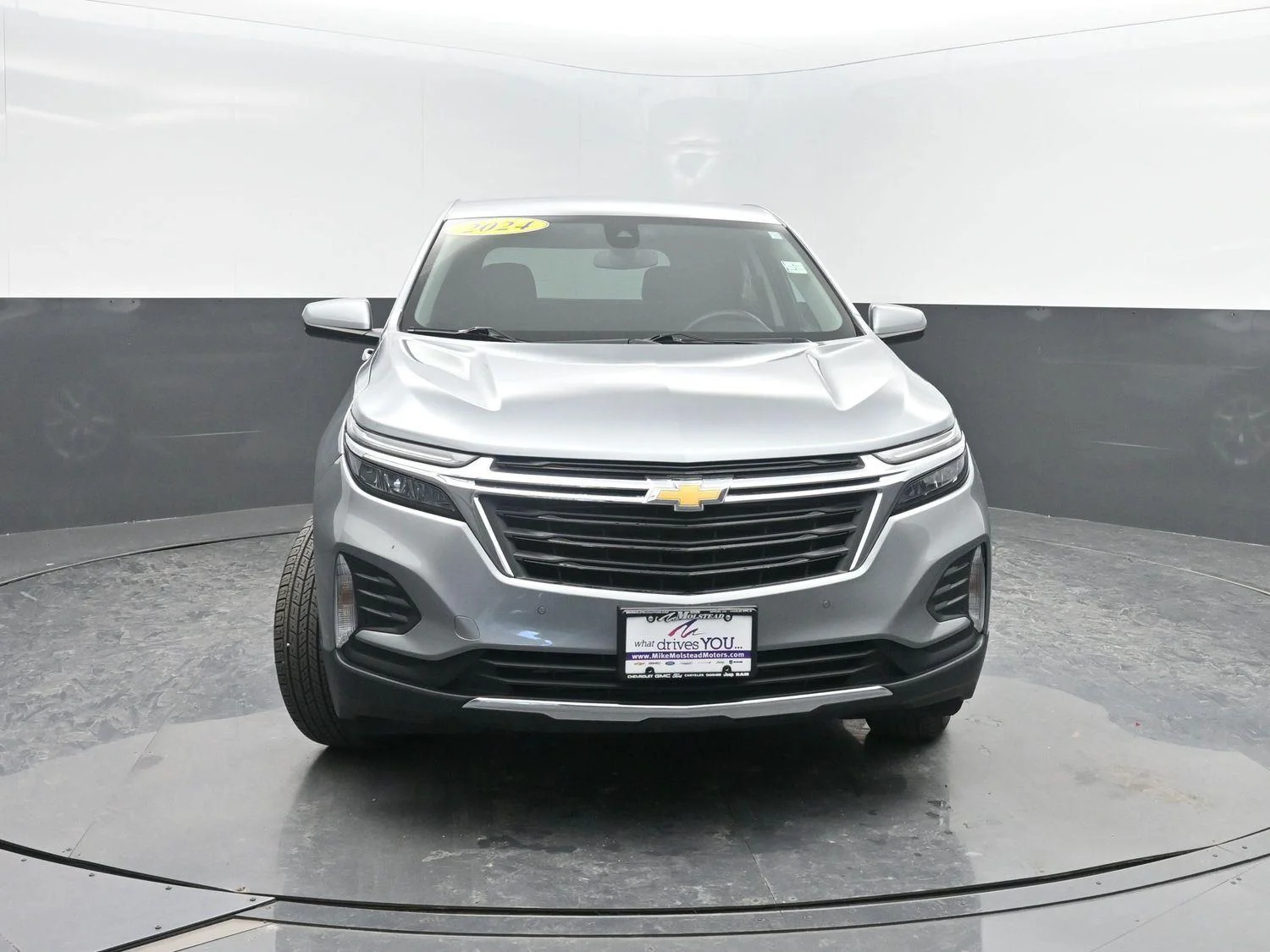 Used 2024 Sterling Gray Metallic Chevrolet LT image 41