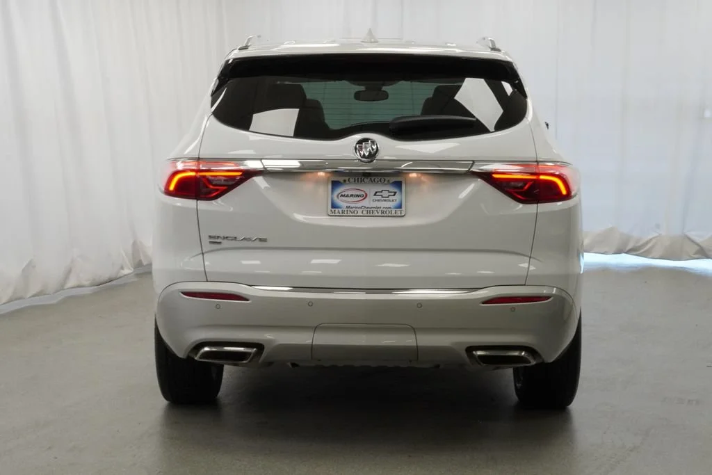 Used 2023 Summit White Buick Essence image 35