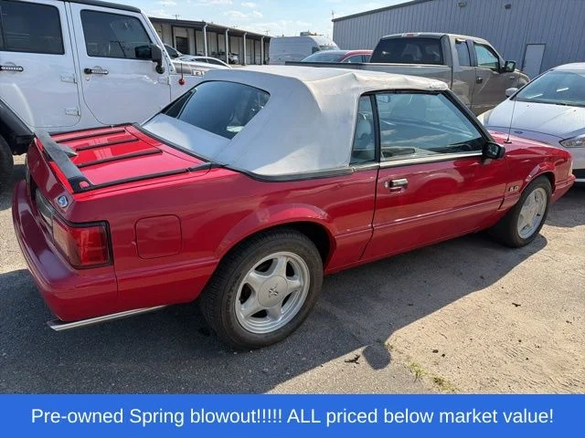 Used 1993 Red Ford LX image 14