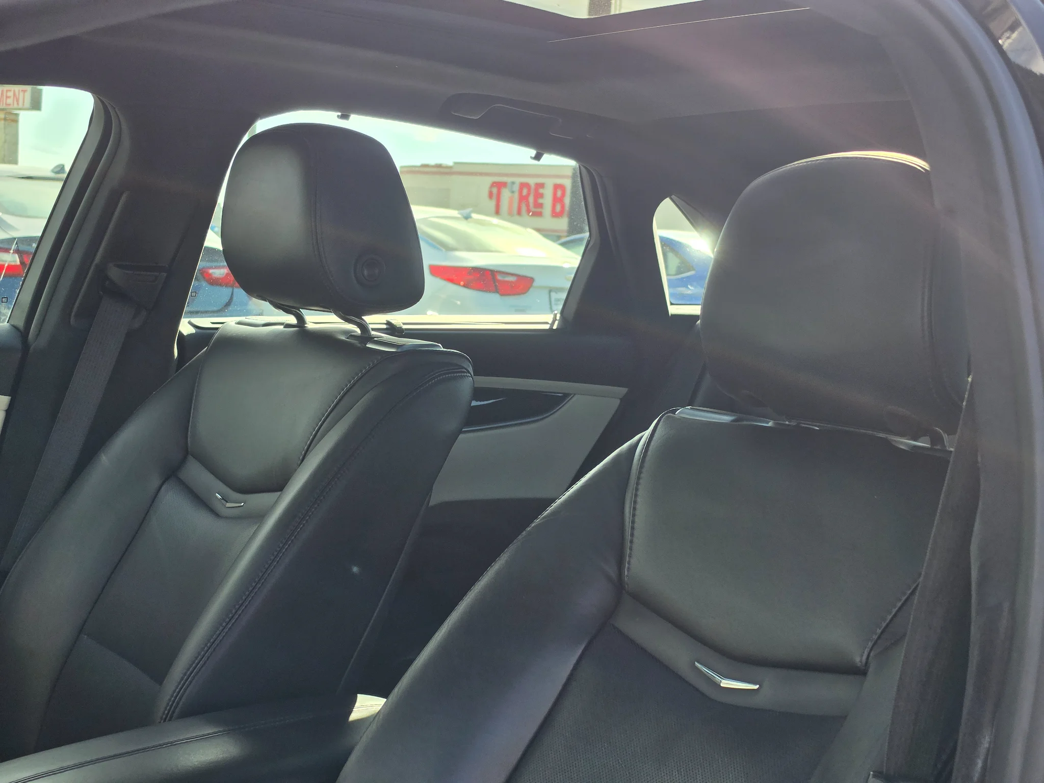 Used 2015 Black Diamond Tricoat Cadillac Platinum image 20