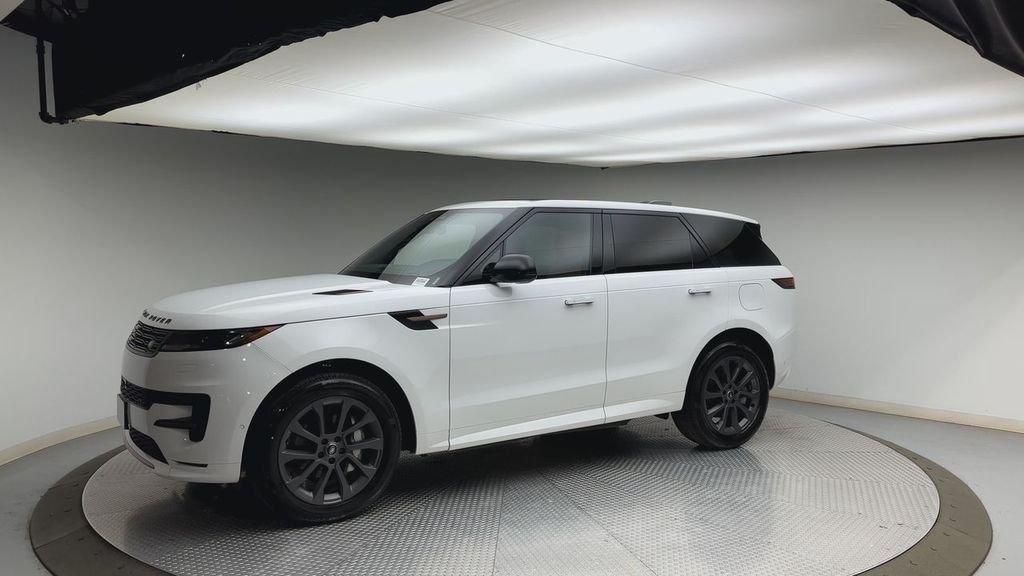 Certified Used 2025 Fuji White Land Rover Dynamic SE image 6